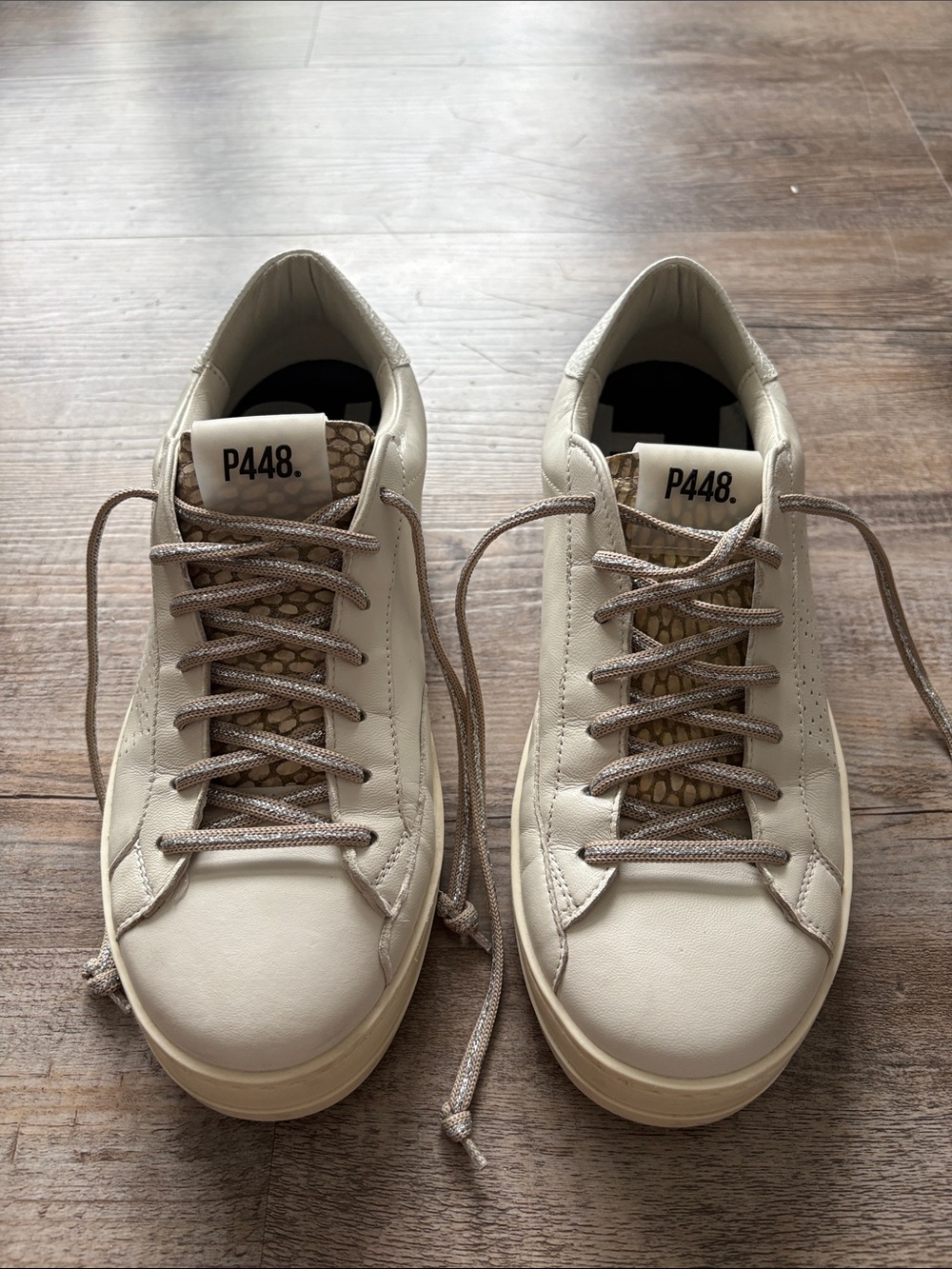 P448 John Low-Top Sneakers
